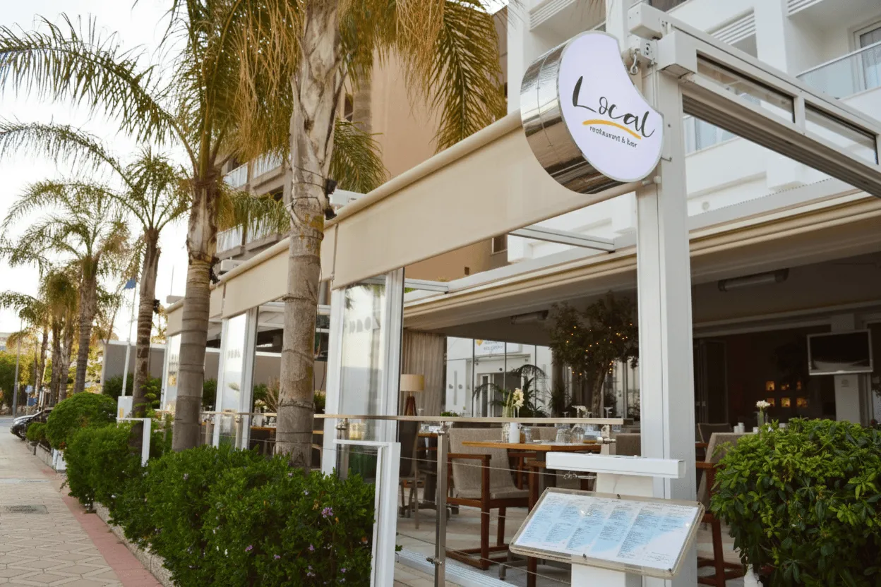 Beachfront Otel — görsel 1