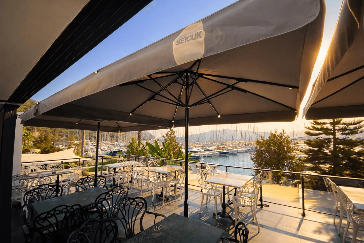 Roberts Cafe projesi