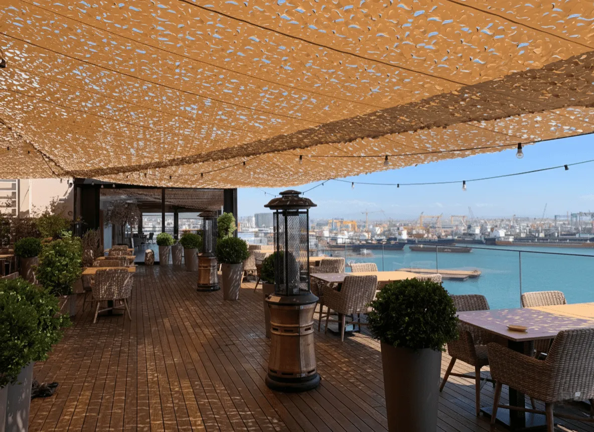 Holiday Inn — görsel 1