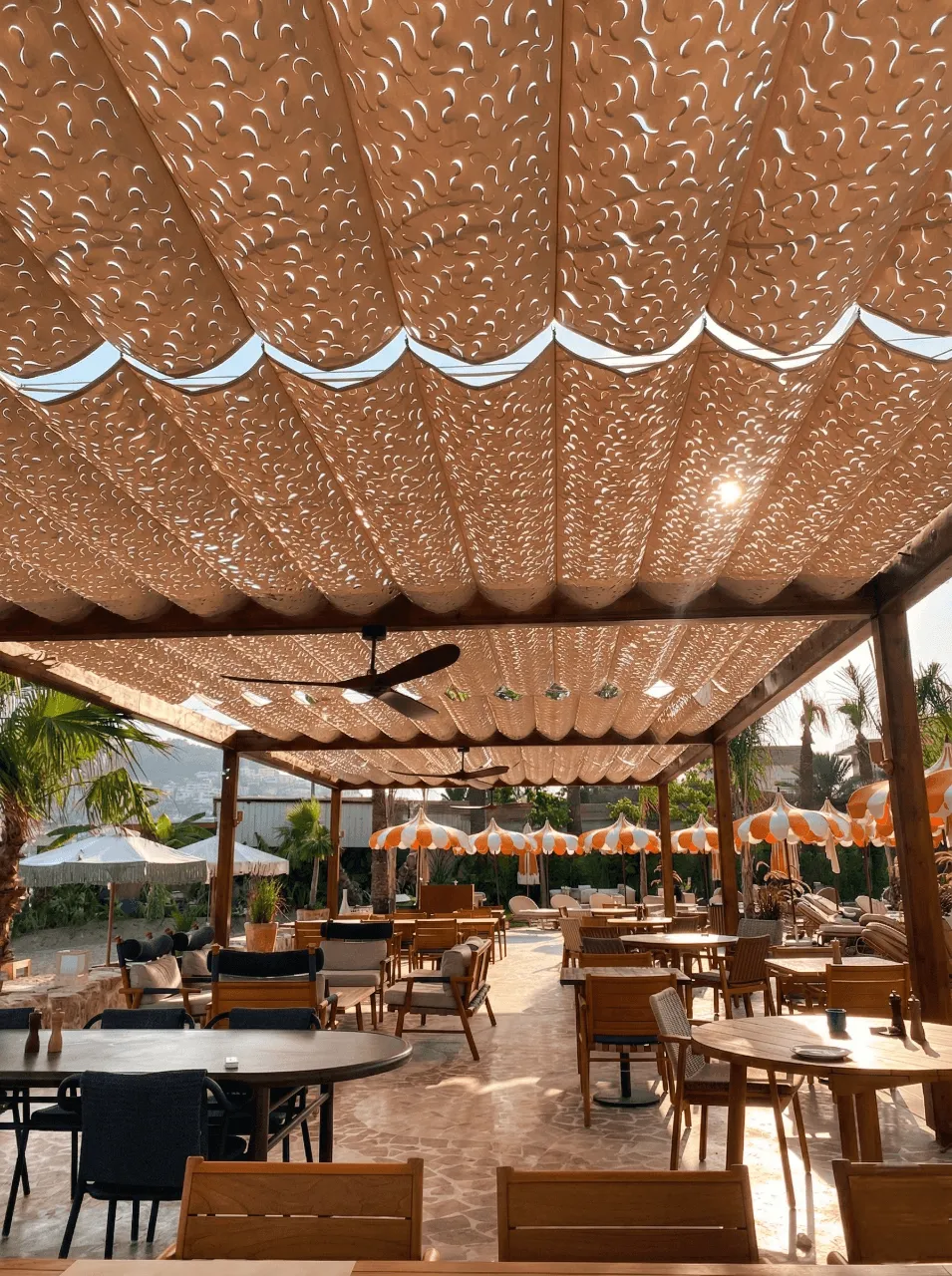 Sunzade Beach Club & Restaurant projesi