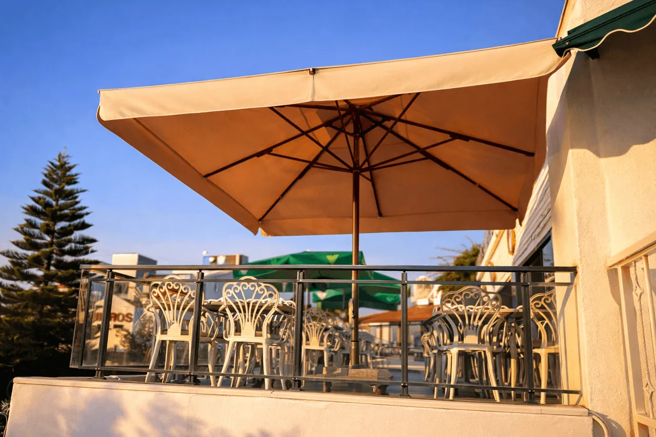 Roberts Cafe — görsel 1